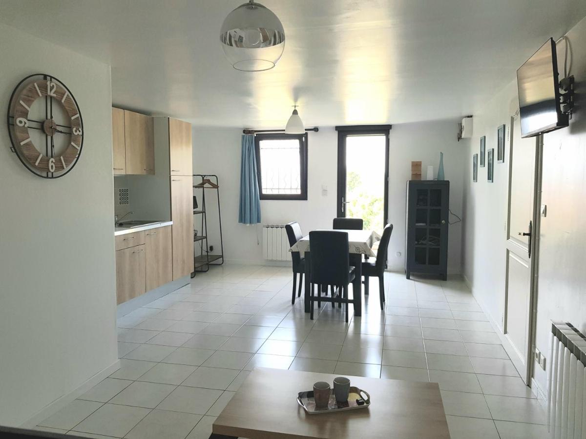 Appartement Independant Dans Maison Au Calme Pugny-Chatenod Esterno foto